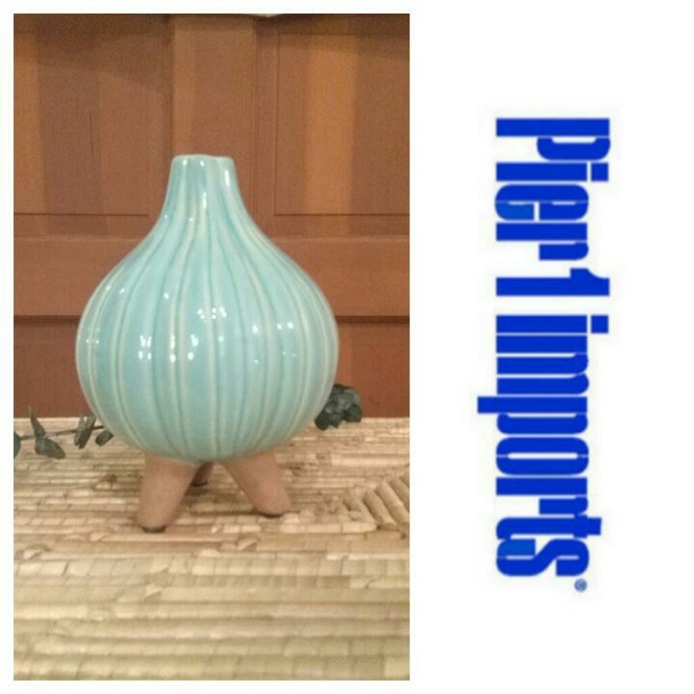 🎁Pier 1 Figurine
